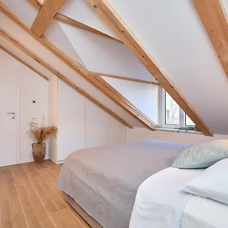 Hedera Estate, Hedera Xvii Villa