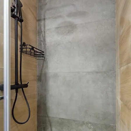 فيلة Hedera Estate, Hedera Xvii