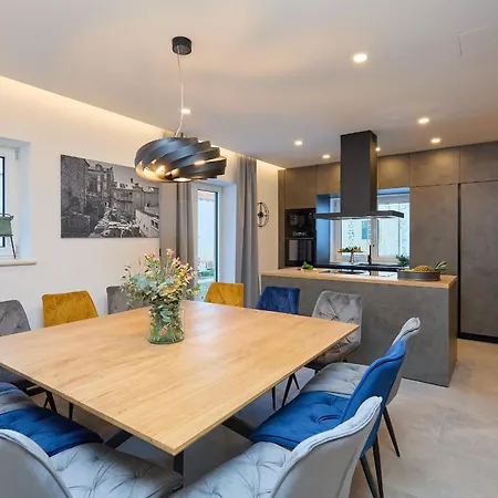 Hedera Estate, Hedera Xvii * دوبروفينك