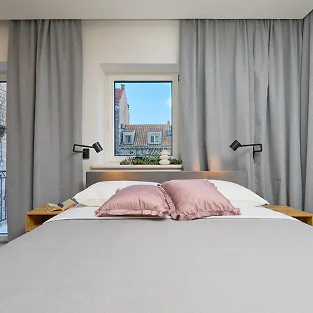 Hedera Estate, Hedera Xvii