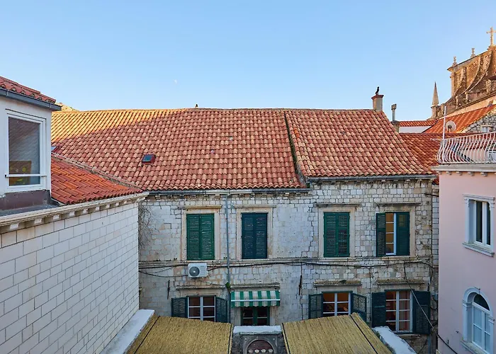 Vila Hedera Estate, Hedera Xvii *