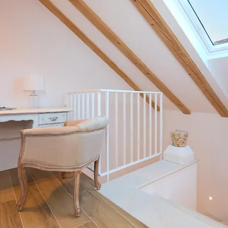 Hedera Estate, Hedera Xvii דוברובניק